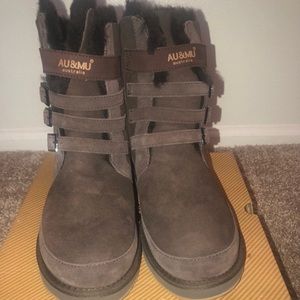 Brown fur lined winter boots